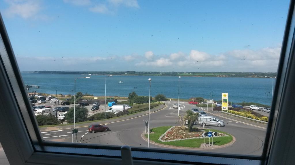 Menai Bank Hotel Caernarfon Zimmer foto