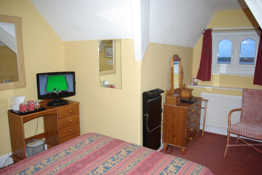 Menai Bank Hotel Caernarfon Zimmer foto