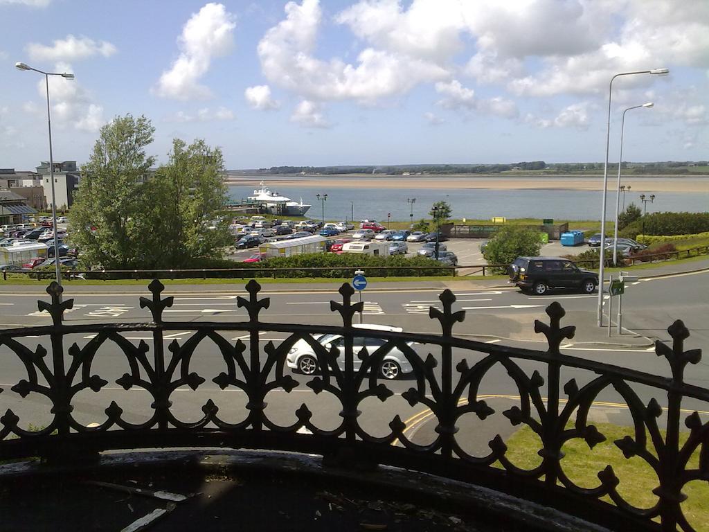 Menai Bank Hotel Caernarfon Zimmer foto